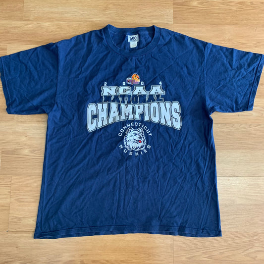 NCAA Champions UCONN XL