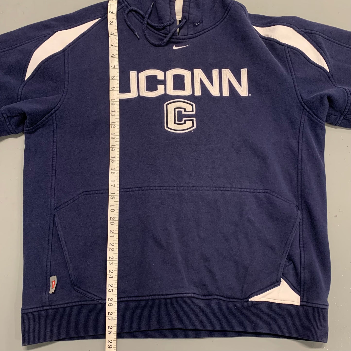 Nike UCONN Hoodie L