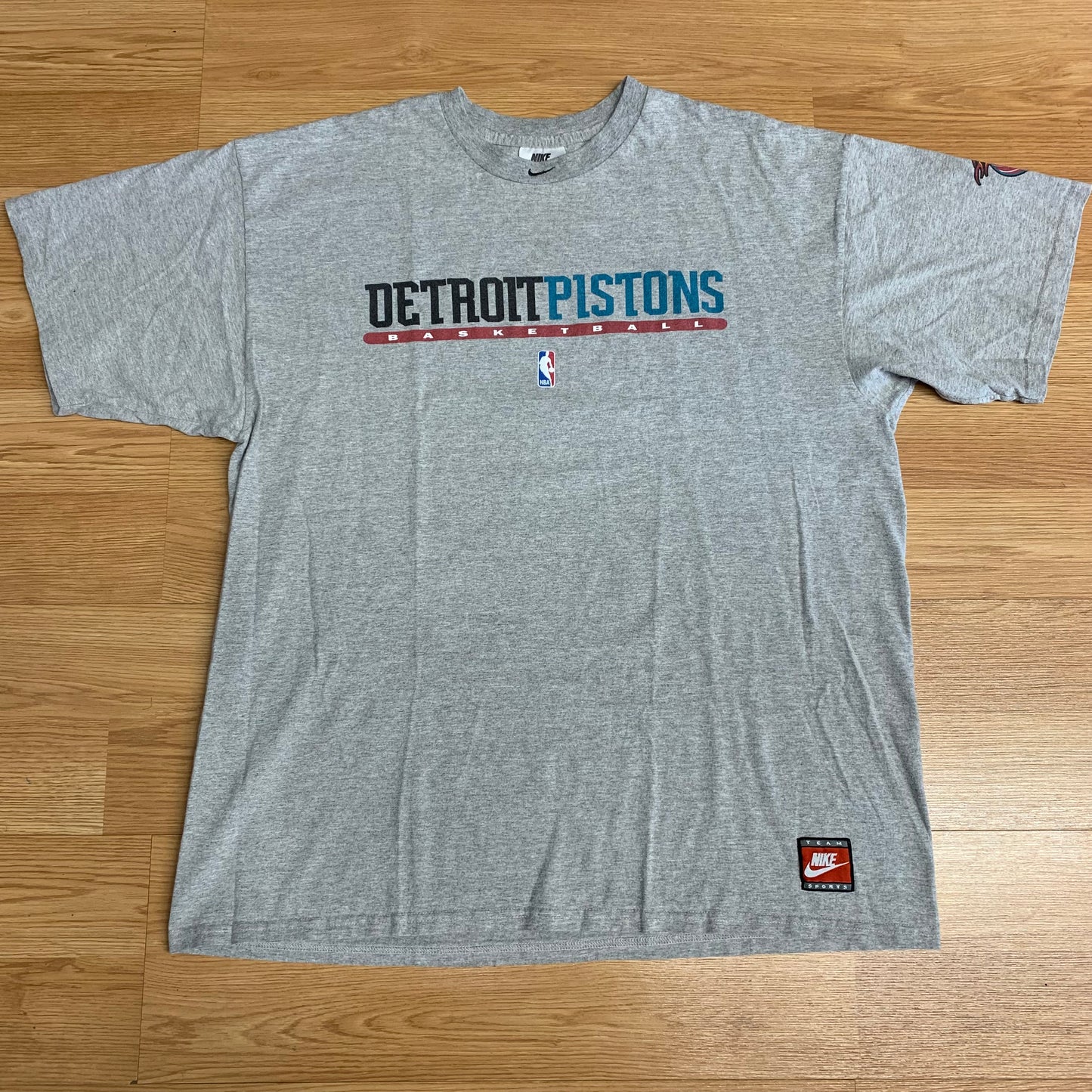 Nike Detroit Pistons XL