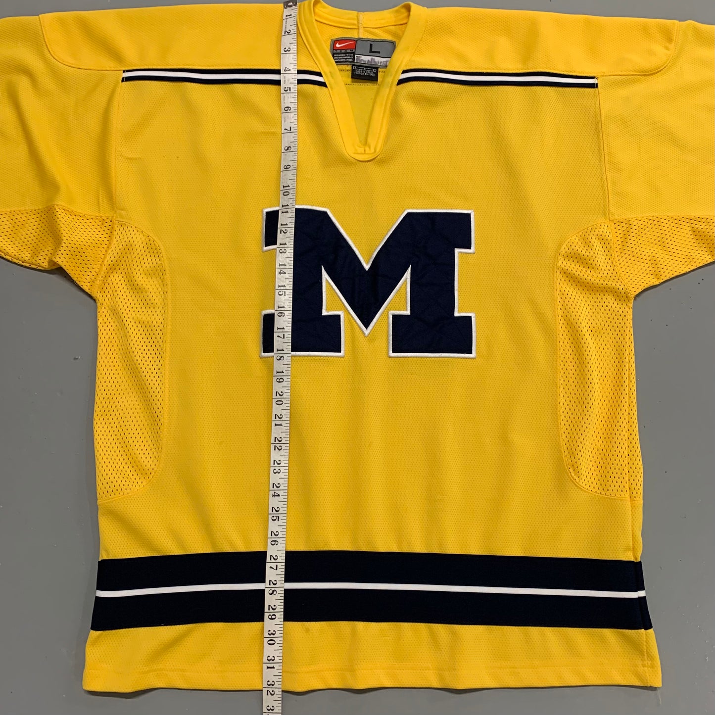 Michigan Wolverines Hockey Jersey L