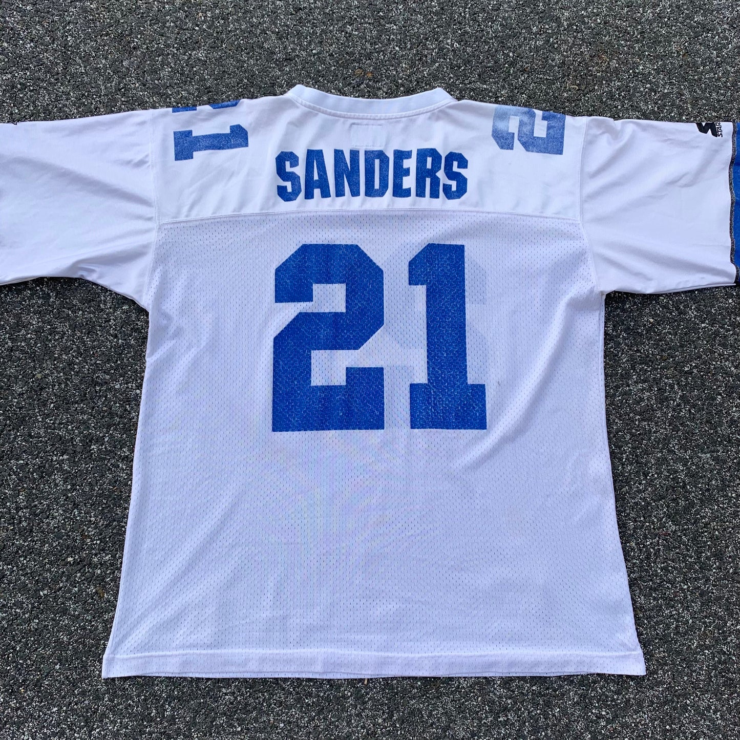 Starter Deion Sanders 52