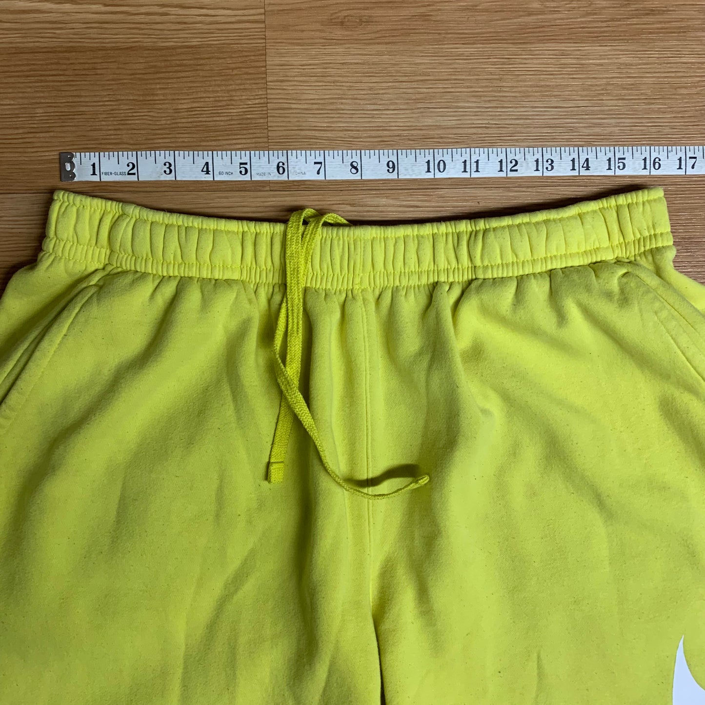 Nike Sweat Shorts Yellow 2XL