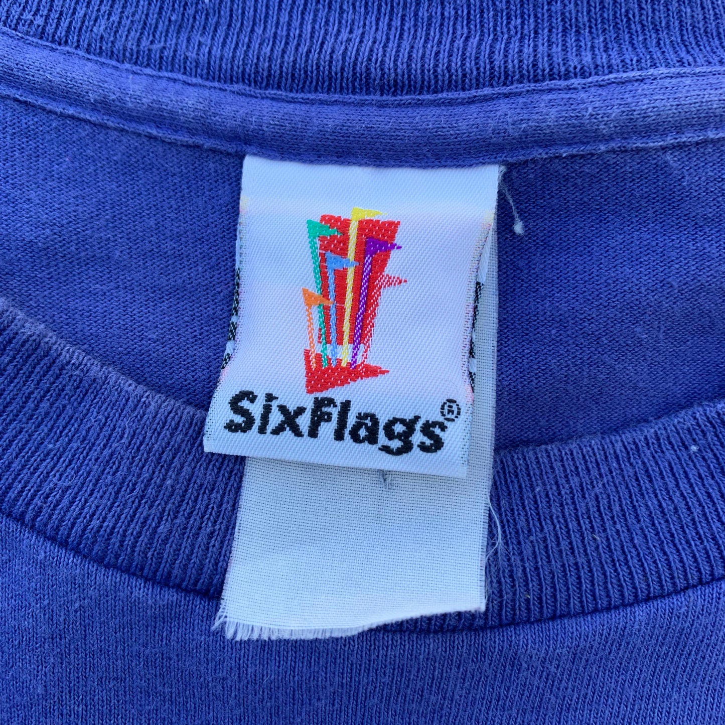 Six Flags Looney Tunes 2000 XL
