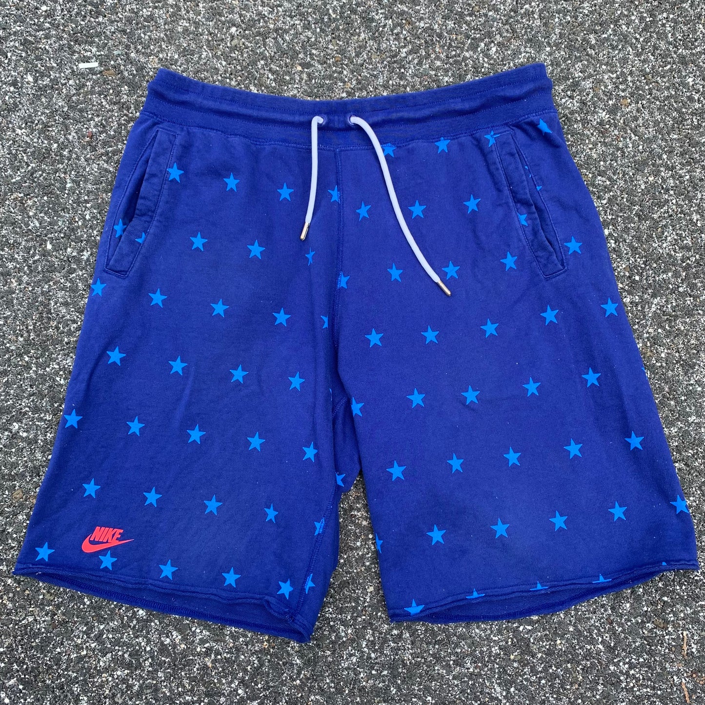 Nike World Cup Sweat Shorts L