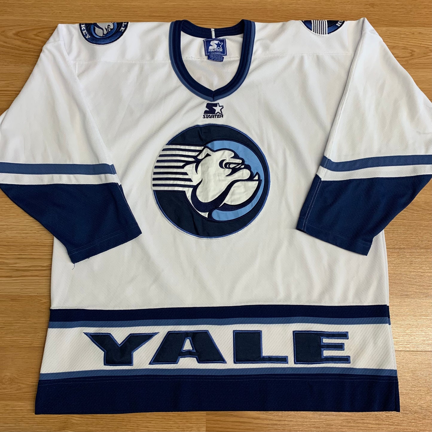 Yale Hockey Jersey XL